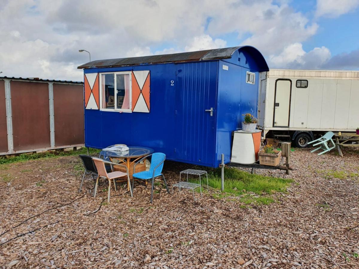 B&B Boerderij Rust, In Pipowagens! Den Helder Esterno foto